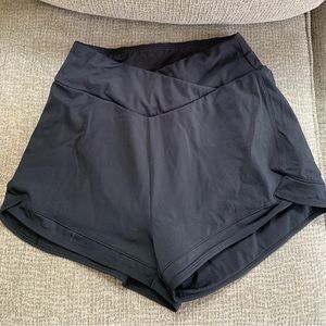 Women’s Crossover Shorts